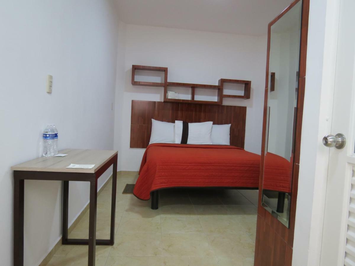 Hotel Del Arte Y Figura León de los Aldamas Extérieur photo